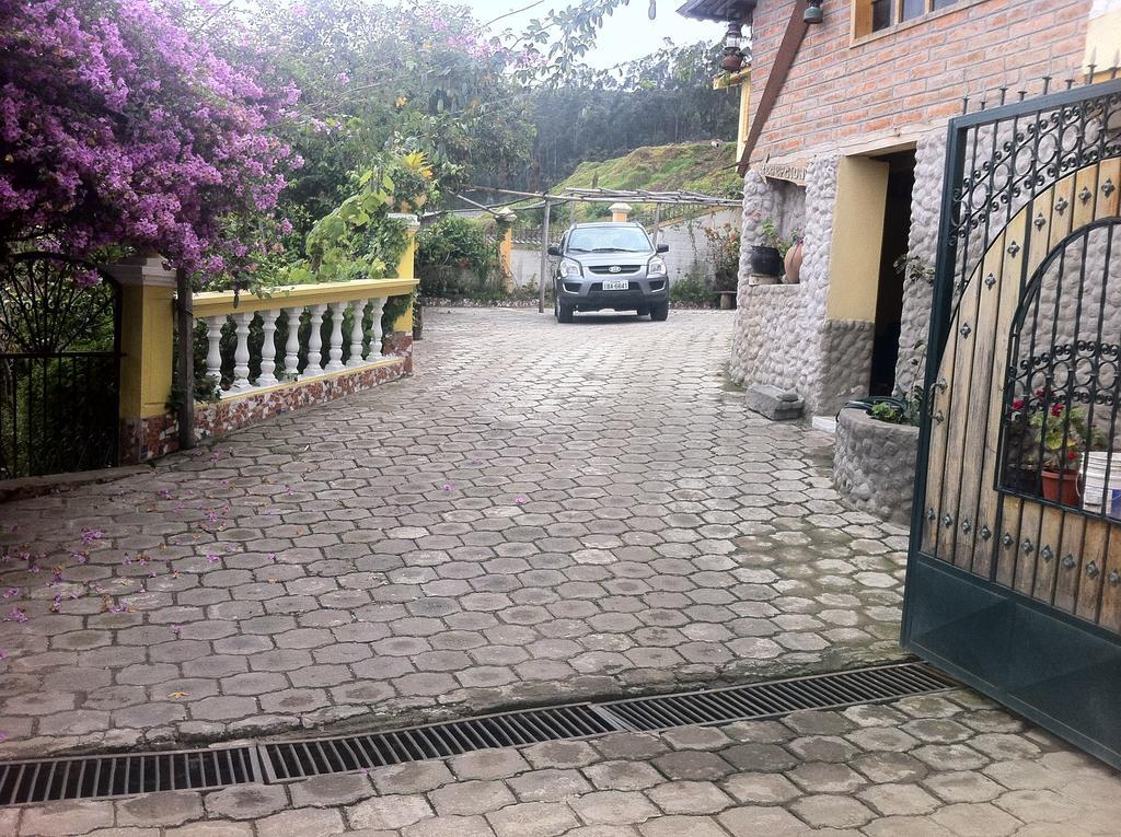 Hostal Curinan Otavalo Εξωτερικό φωτογραφία